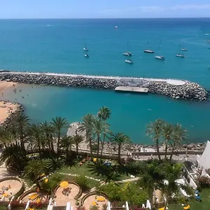 precioso-penthouse-frente-al-mar.in-canary-islands.com/